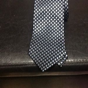 MICHAEL KORS men’s blue patterned tie